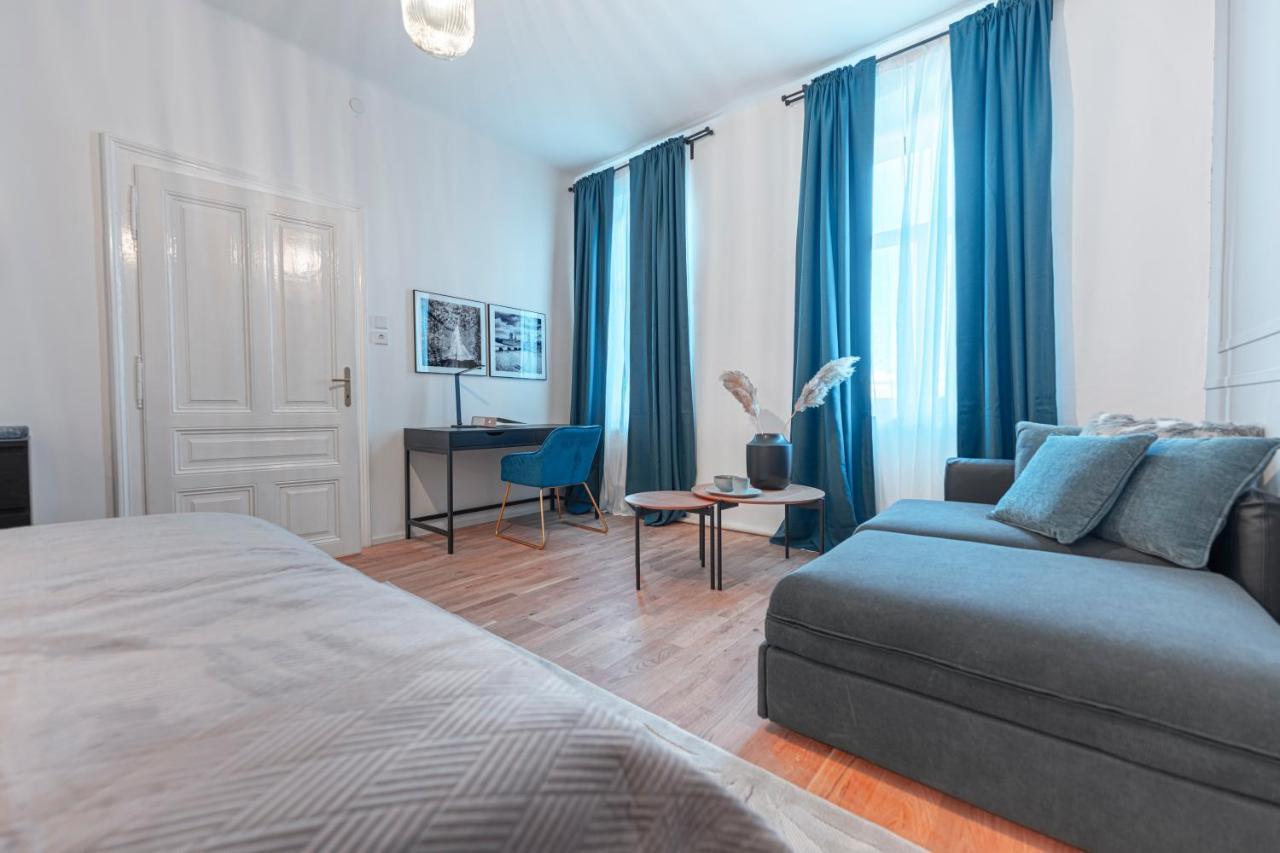City Appartement Wagram Am Hauptbahnhof Sankt Poelten Exteriör bild