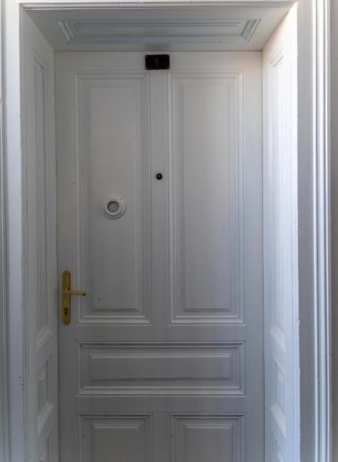 City Appartement Wagram Am Hauptbahnhof Sankt Poelten Exteriör bild